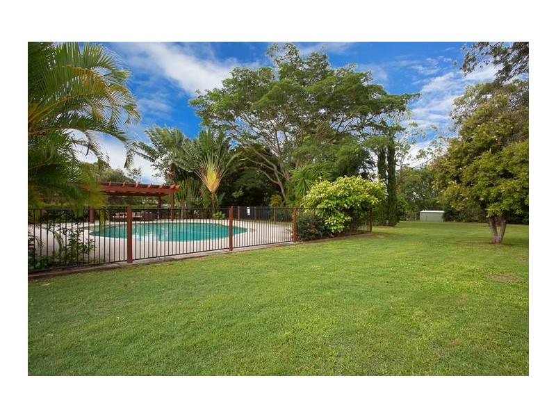 24 AYLWARD ROAD, Ningi QLD 4511