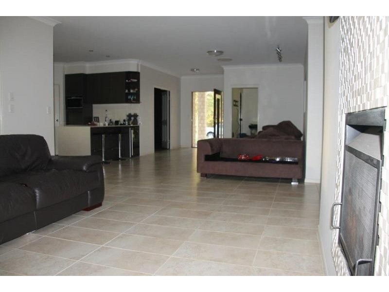 2-8 Gainsborough Drive, D’aguilar QLD 4514