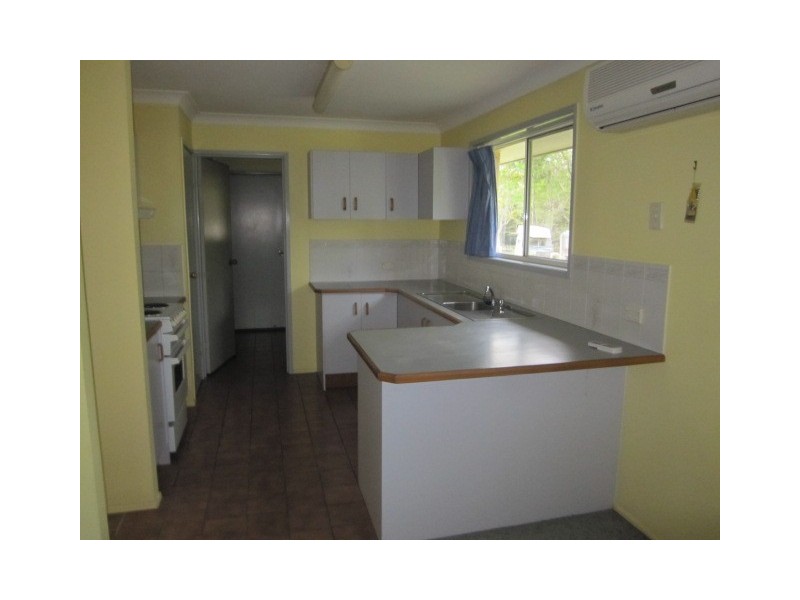 25 Seeana Court, Ningi QLD 4511