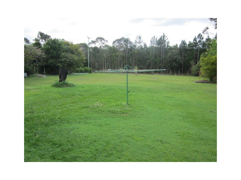 25 Seeana Court, Ningi QLD 4511