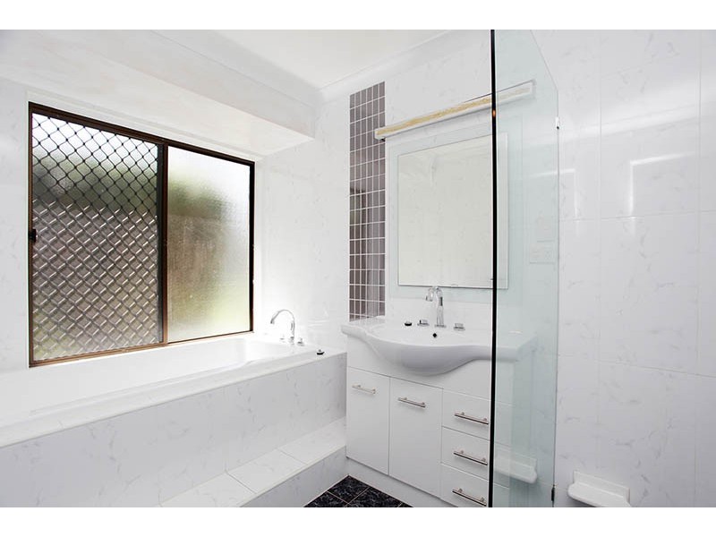 21 Todman, Ningi QLD 4511