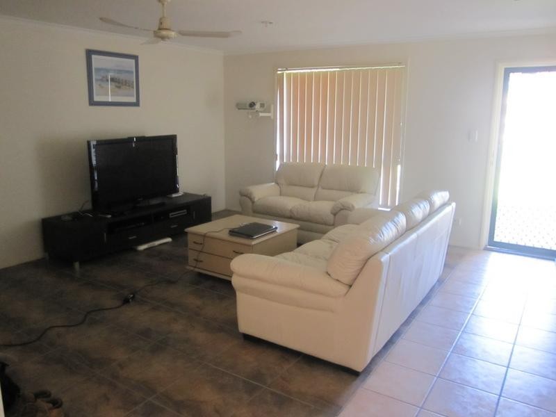 104 Carpenter Way, Sandstone Point QLD 4511