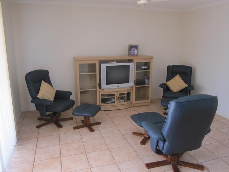 104 Carpenter Way, Sandstone Point QLD 4511