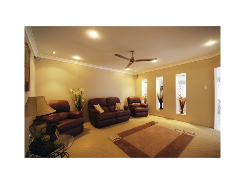 33 Cocos Drive, Ningi QLD 4511