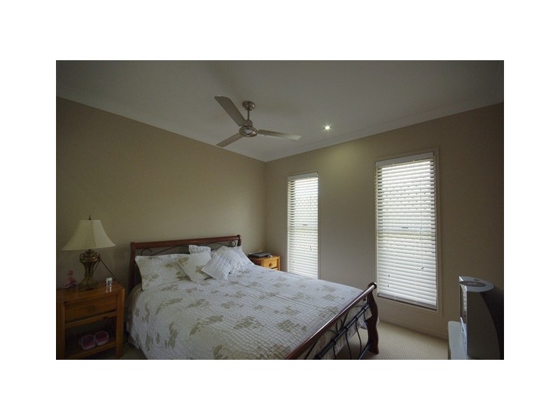 33 Cocos Drive, Ningi QLD 4511