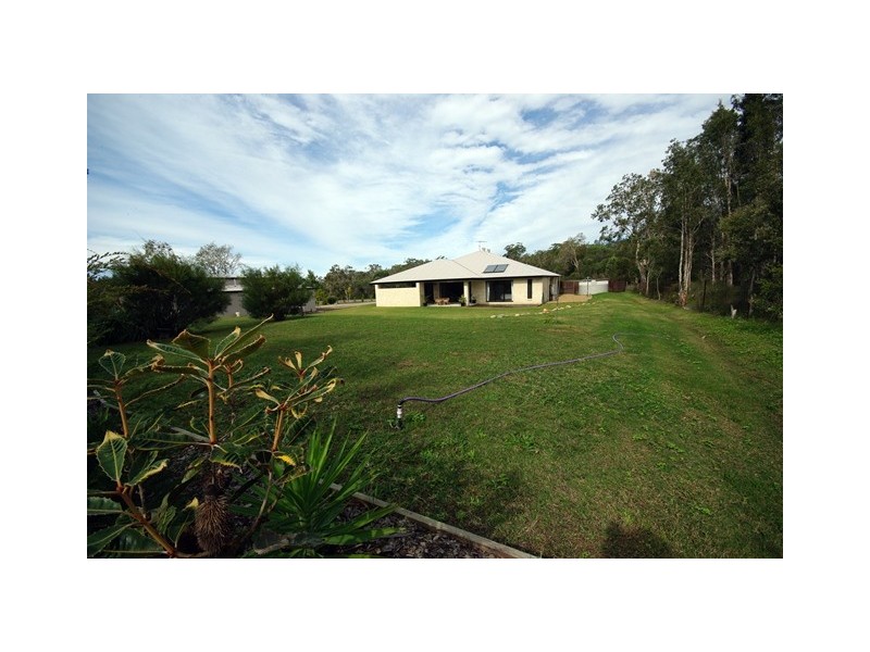 33 Cocos Drive, Ningi QLD 4511