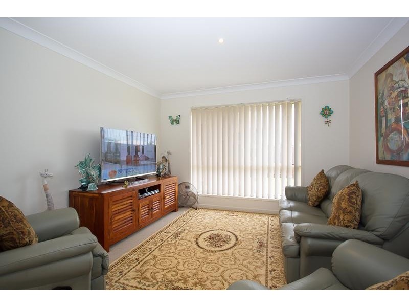 66 Sandheath Place, Ningi QLD 4511