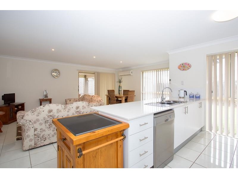 66 Sandheath Place, Ningi QLD 4511