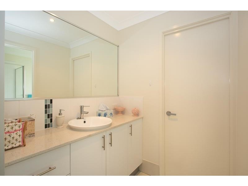 66 Sandheath Place, Ningi QLD 4511