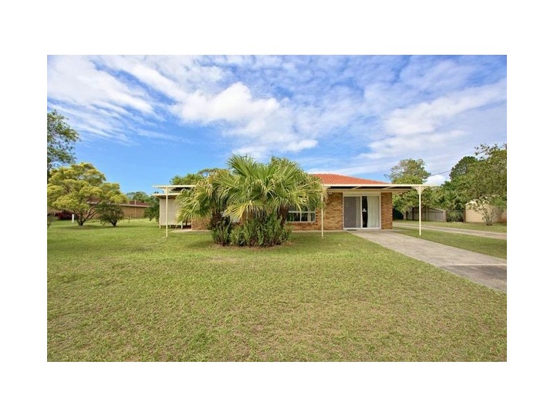 14 Taksan Place, Ningi QLD 4511