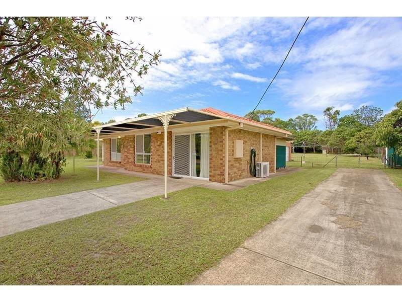 14 Taksan Place, Ningi QLD 4511