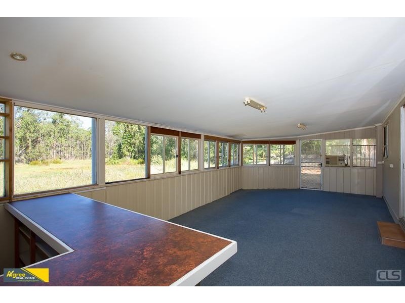 33 Ranald Avenue, Ningi QLD 4511