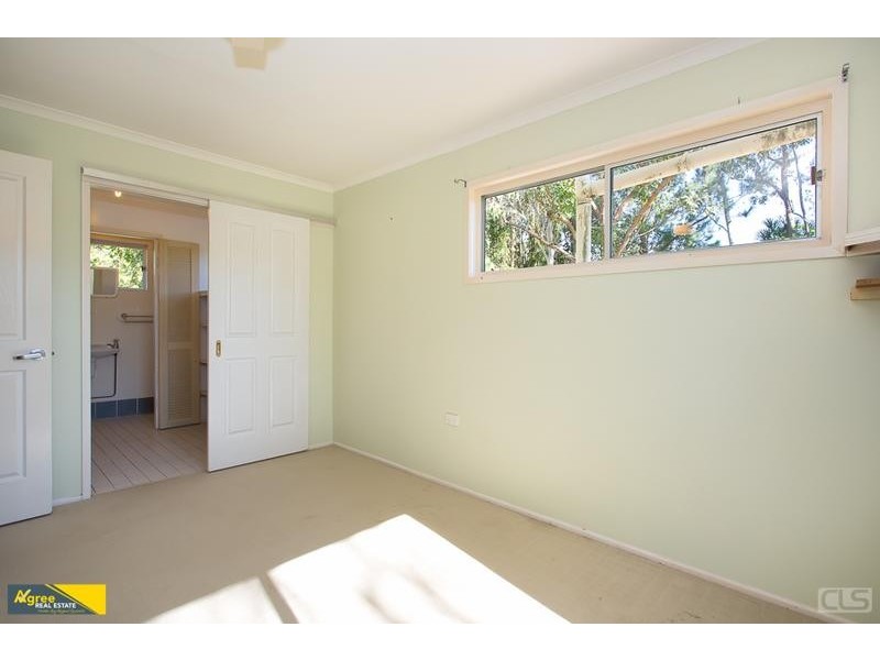 33 Ranald Avenue, Ningi QLD 4511