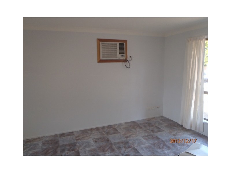 6 Moatah Avenue, Beachmere QLD 4510