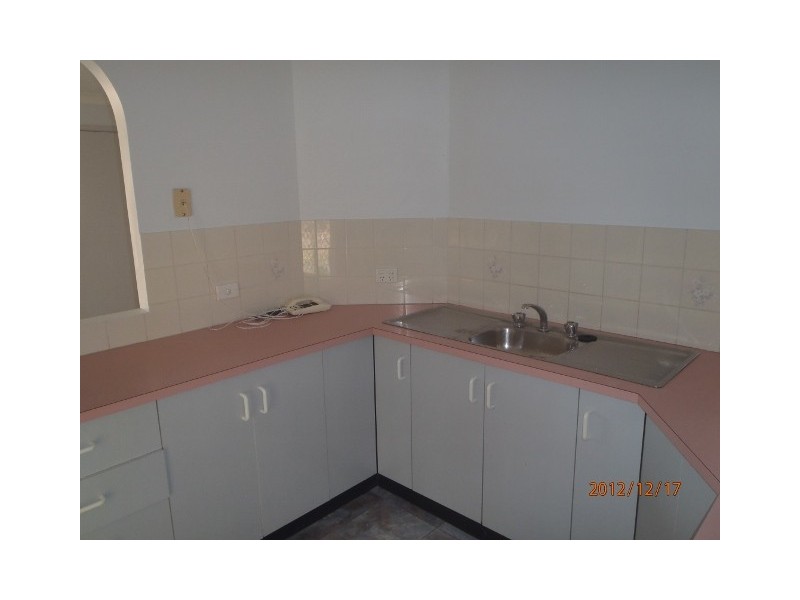 6 Moatah Avenue, Beachmere QLD 4510