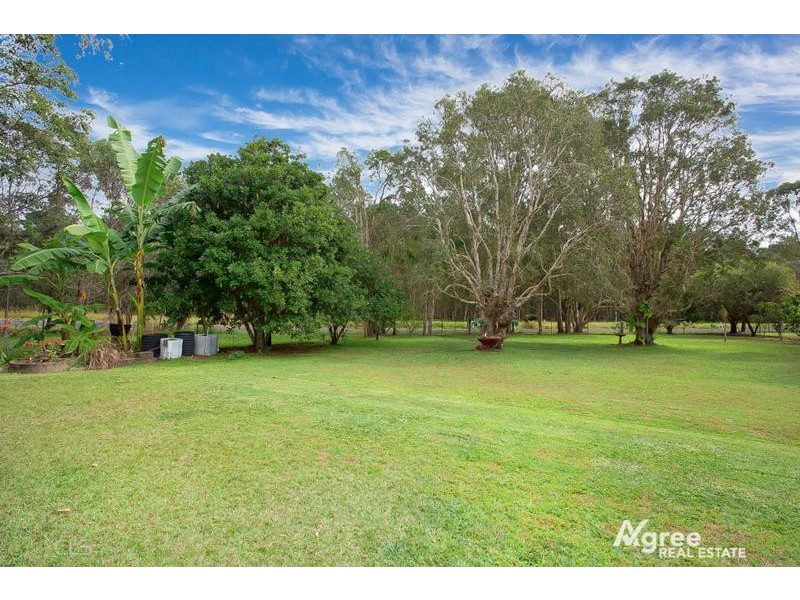 797 Carmody Lane, Ningi QLD 4511