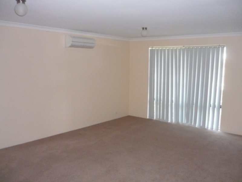 26 Glenfin Road, Seville Grove WA 6112