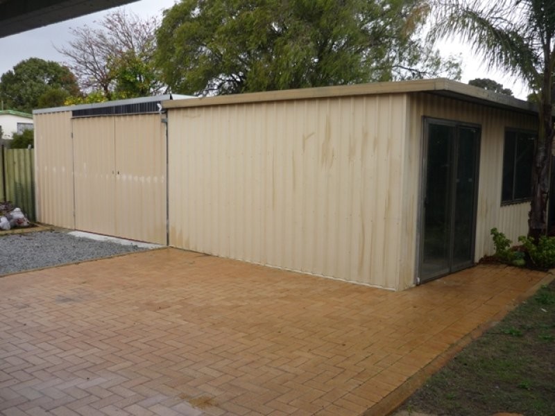 11 Crawley Road, Armadale WA 6112