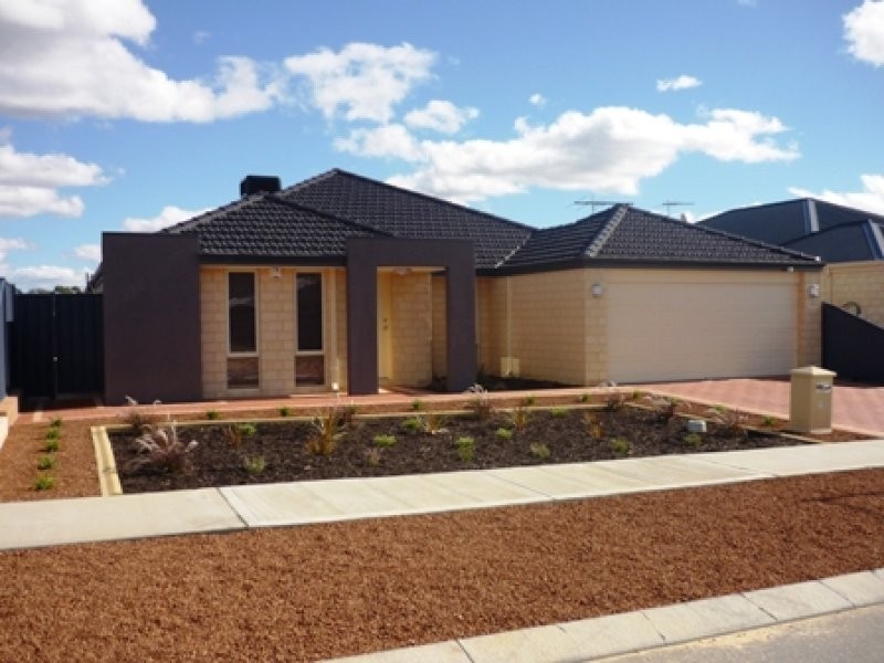 13 Blackberry Ramble, Byford WA 6122