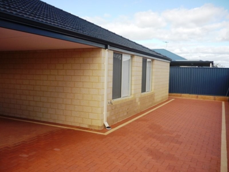 13 Blackberry Ramble, Byford WA 6122