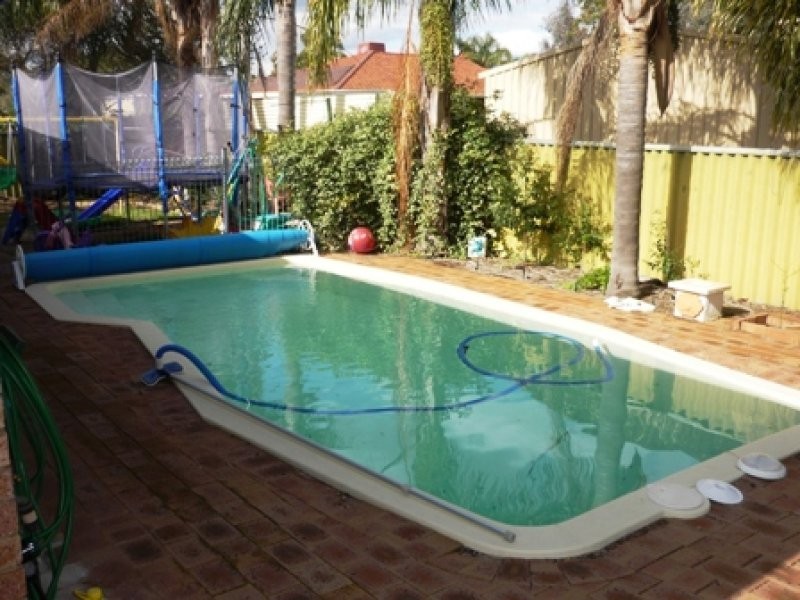 92 Brown Crescent, Seville Grove WA 6112