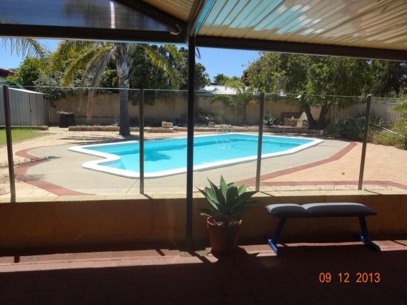 61 Bridgewater Drive, Kallaroo WA 6025