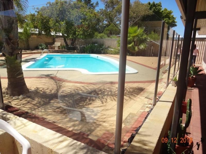 61 Bridgewater Drive, Kallaroo WA 6025