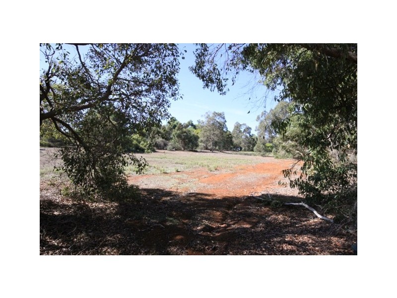 110 Heritage Drive, Roleystone WA 6111