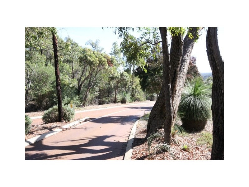 110 Heritage Drive, Roleystone WA 6111