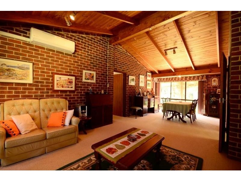 95 Masters Rd, Darling Downs WA 6122