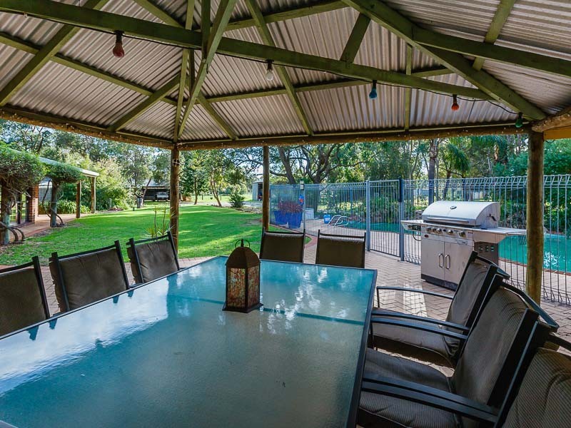 95 Masters Rd, Darling Downs WA 6122