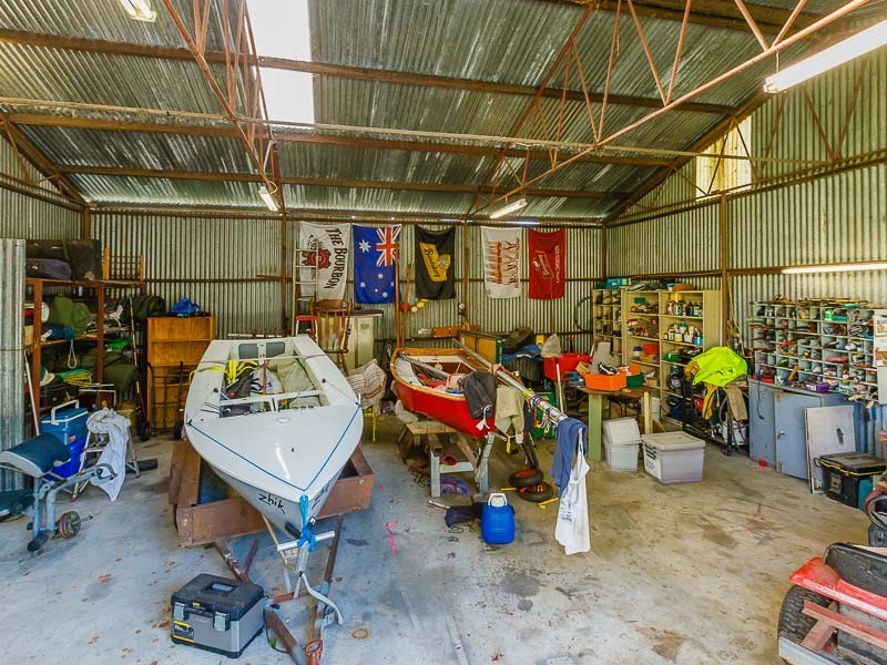 95 Masters Rd, Darling Downs WA 6122