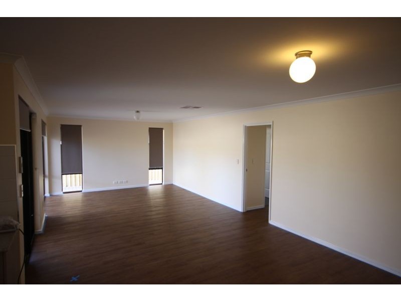 267B George St, Queens Park WA 6107