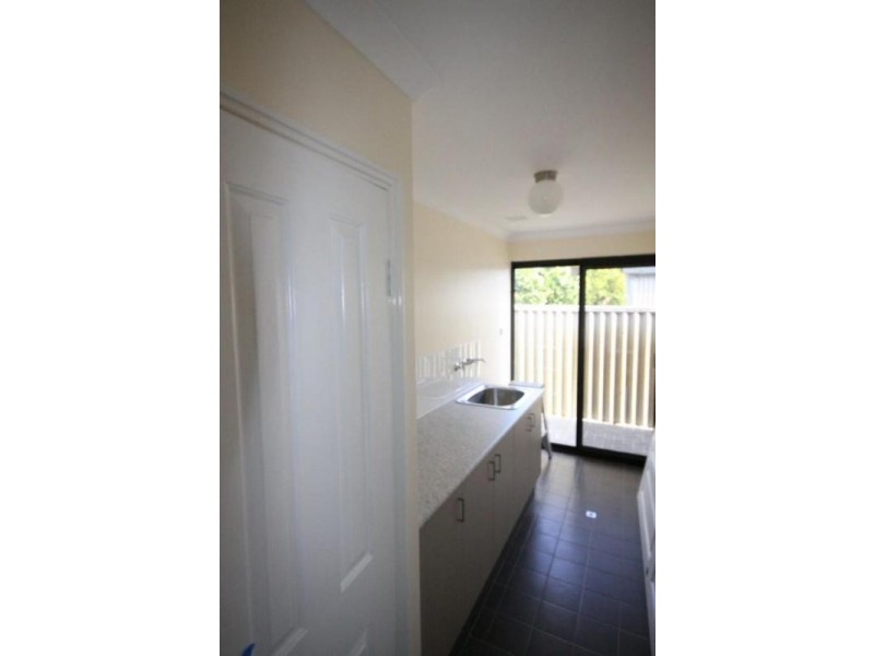 267B George St, Queens Park WA 6107