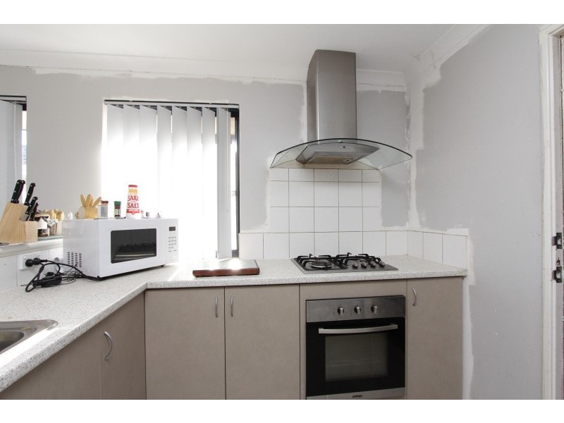 Seville Grove WA 6112