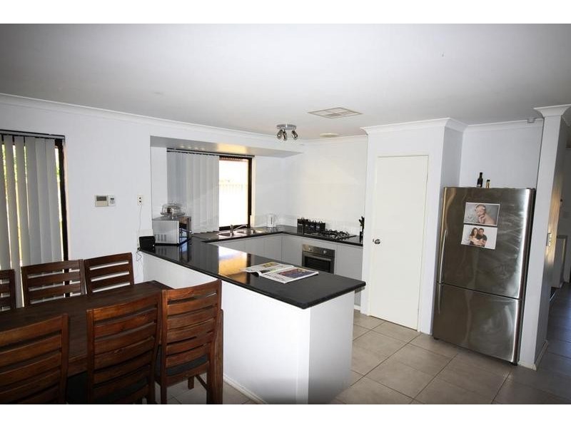 Seville Grove WA 6112