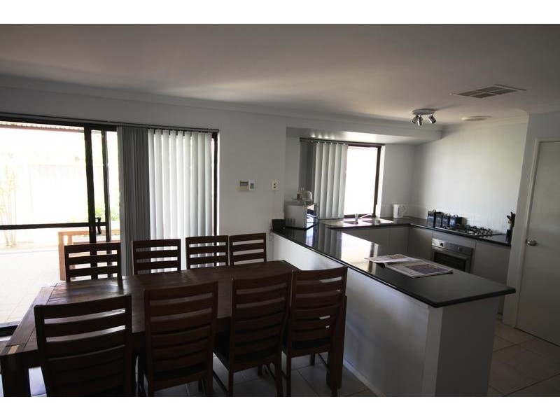 Seville Grove WA 6112