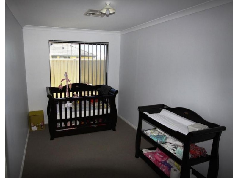 Seville Grove WA 6112