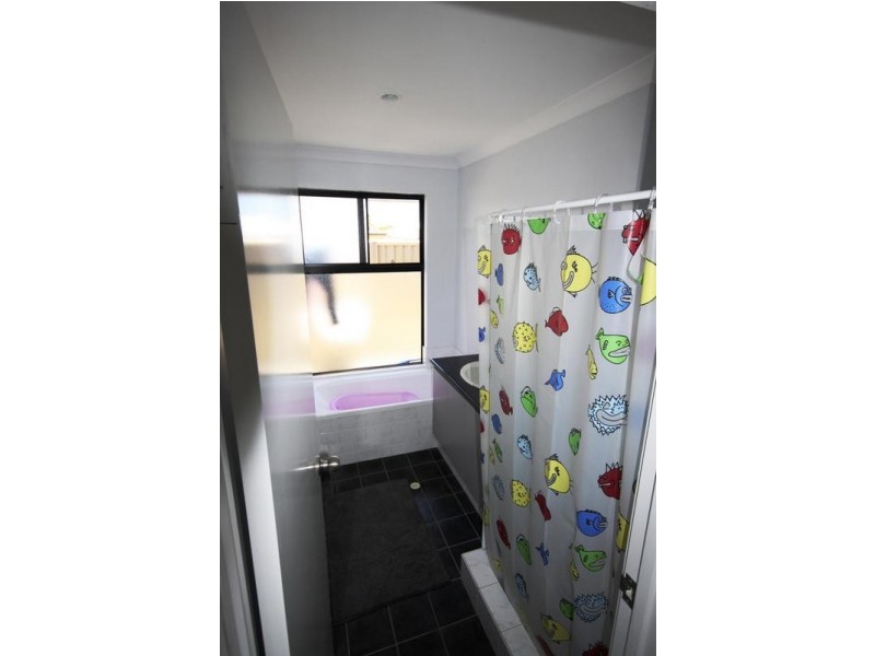 Seville Grove WA 6112