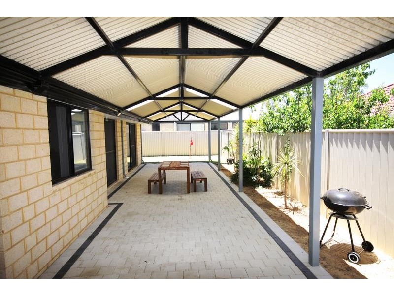 Seville Grove WA 6112