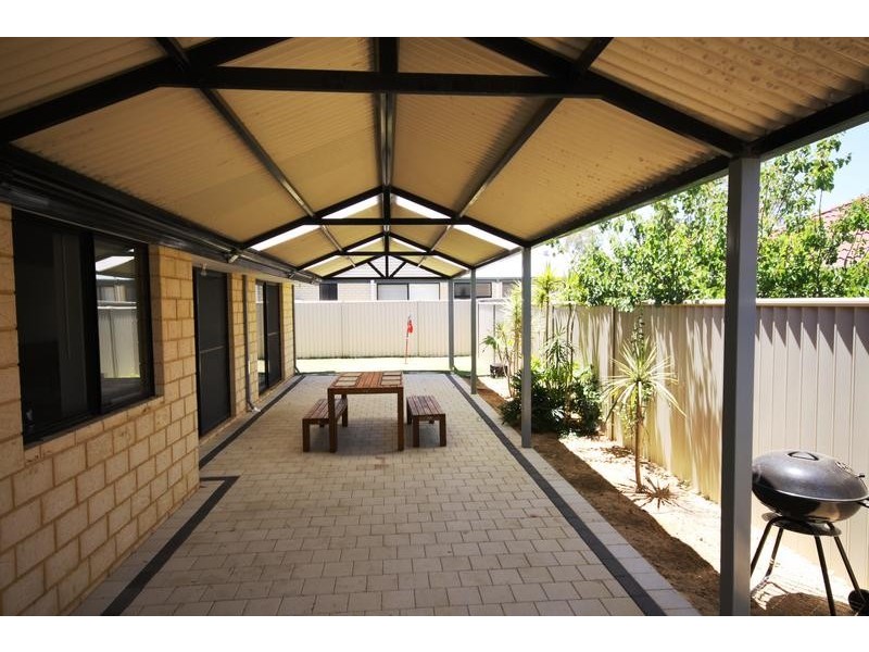 Seville Grove WA 6112