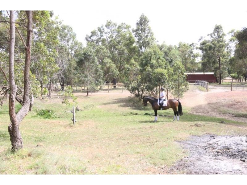 2 Allum Way, Serpentine WA 6125