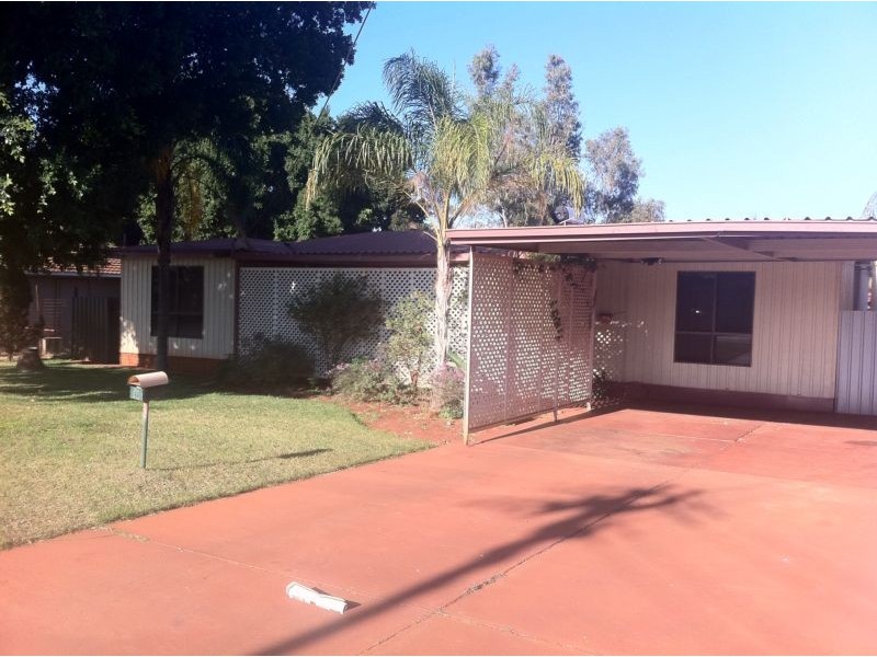 12 Trotman Ave, Newman WA 6753