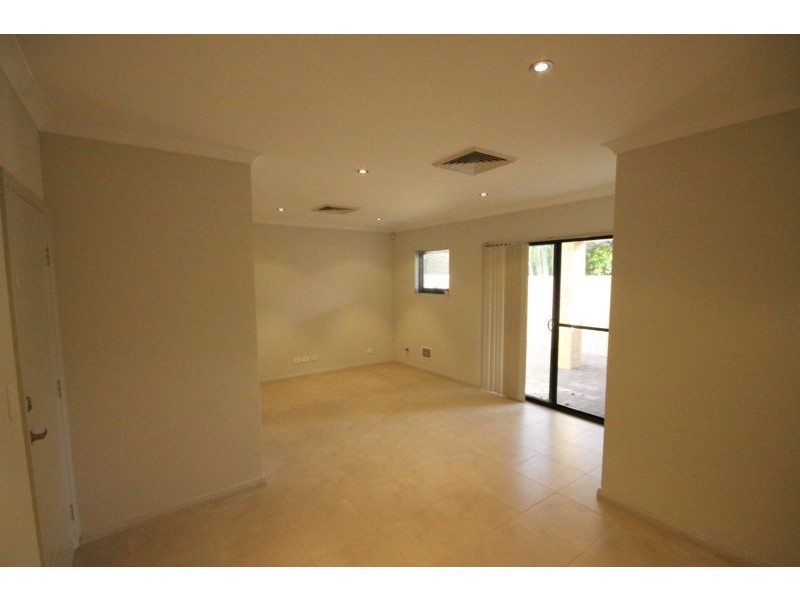 68c Milford Way, Nollamara WA 6061