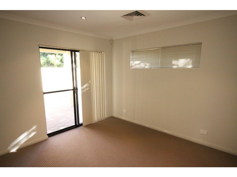 68c Milford Way, Nollamara WA 6061