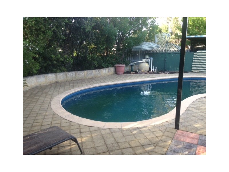 75 Murchison Way, Gosnells WA 6110