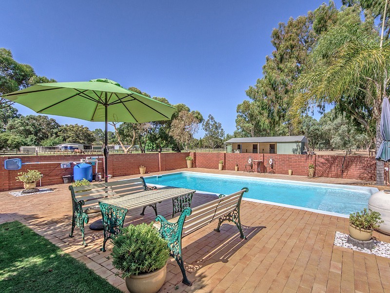 250 Hopkinson Rd, Darling Downs WA 6122