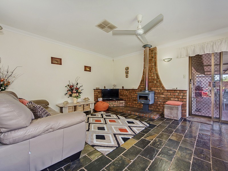 250 Hopkinson Rd, Darling Downs WA 6122