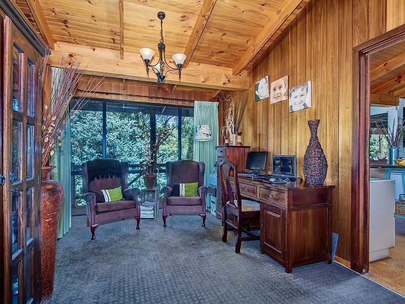 96 Urch Rd, Roleystone WA 6111