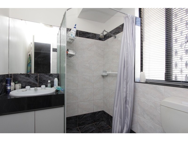 2 Bohemia Grove, Seville Grove WA 6112